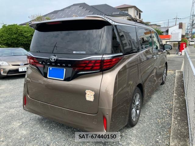 Toyota ALPHARD 2024-10 8334622-6
