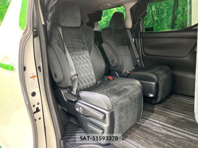 Toyota ALPHARD 2019-10 8334655-10