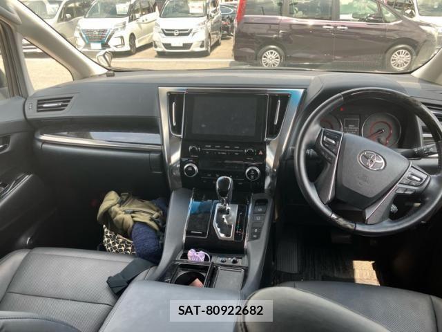 Toyota ALPHARD 2022-09 8334634-7