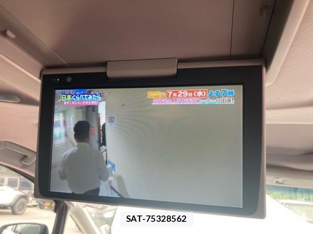 Toyota ALPHARD 2019-02 8353825-12