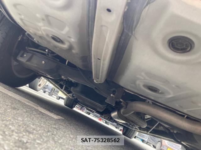 Toyota ALPHARD 2019-02 8353825-8