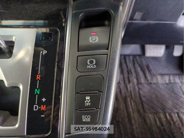 Toyota ALPHARD 2021-04 8353832-27