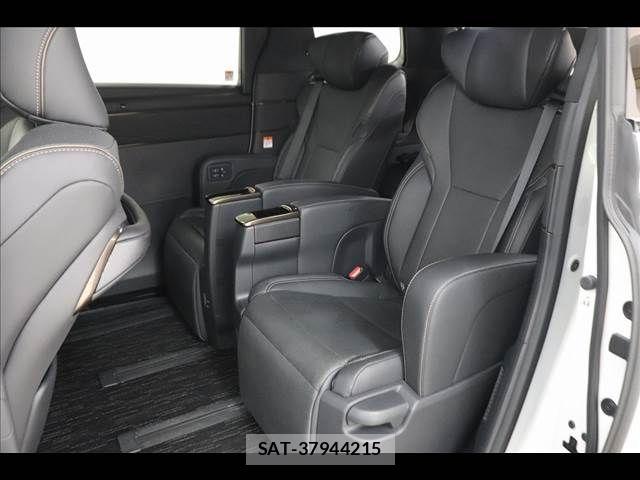 Toyota ALPHARD 2024-06 8353818-11