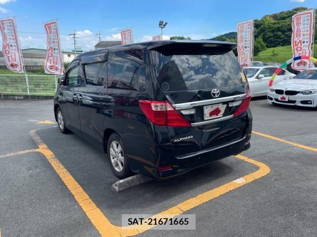 Toyota ALPHARD 2013-11 8353836-2