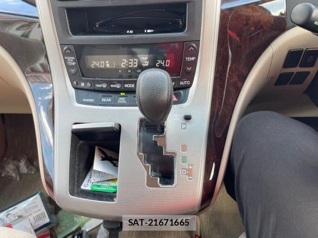Toyota ALPHARD 2013-11 8353836-6
