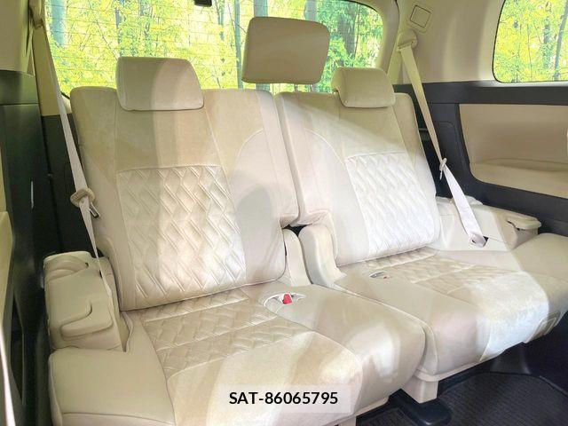 Toyota ALPHARD 2021-09 8353831-9