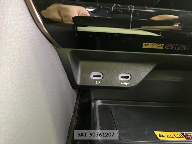Toyota ALPHARD 2023-11 8353749-14