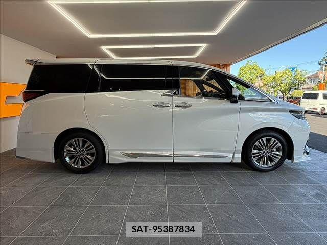 Toyota ALPHARD 2026-06 8353746-11