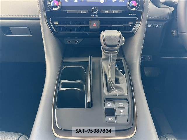 Toyota ALPHARD 2026-06 8353746-25
