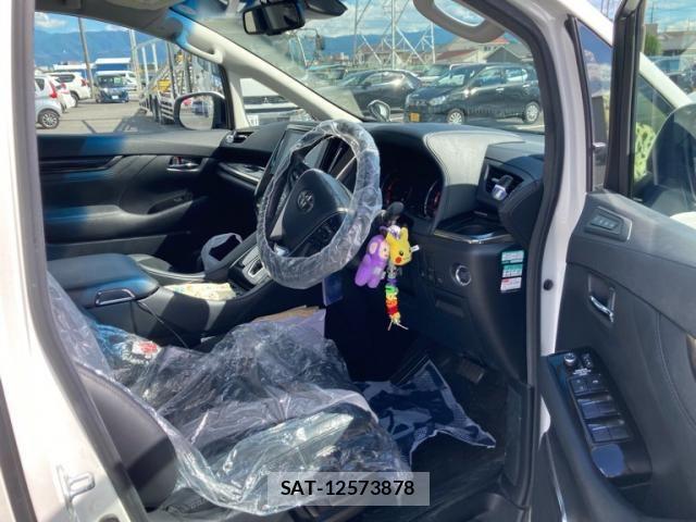 Toyota ALPHARD 2021-08 8353824-10