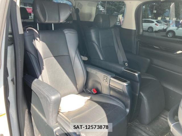 Toyota ALPHARD 2021-08 8353824-12