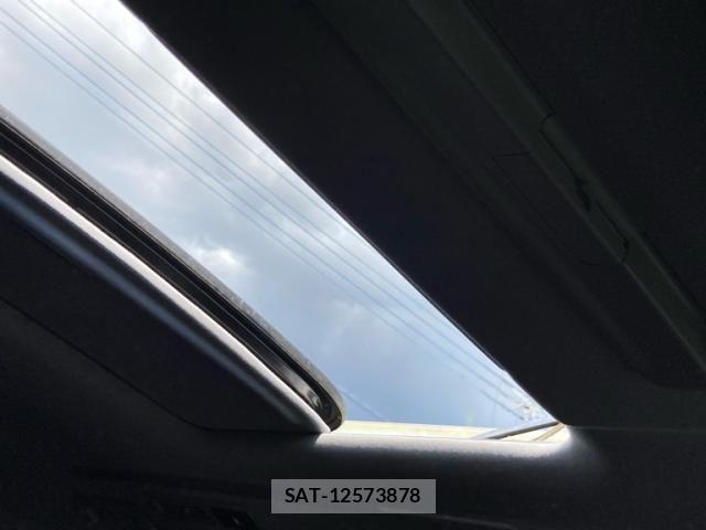 Toyota ALPHARD 2021-08 8353824-23