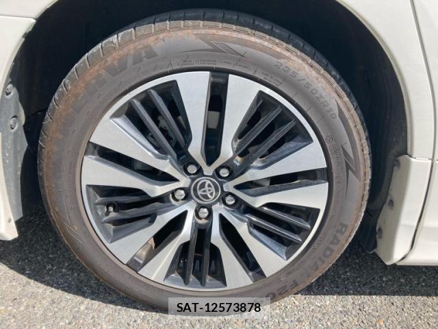 Toyota ALPHARD 2021-08 8353824-7