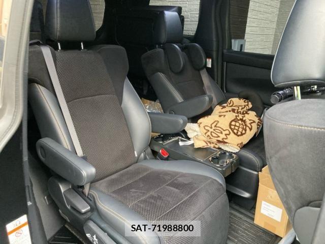 Toyota ALPHARD 2021-09 8364517-16
