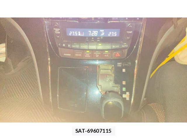 Toyota ALPHARD 2014-10 8364529-11