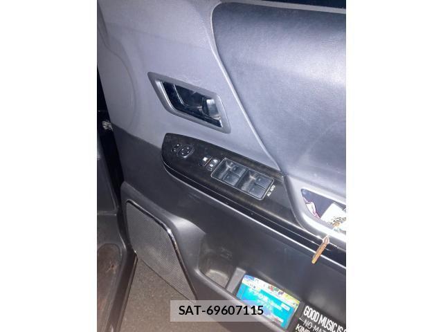 Toyota ALPHARD 2014-10 8364529-7