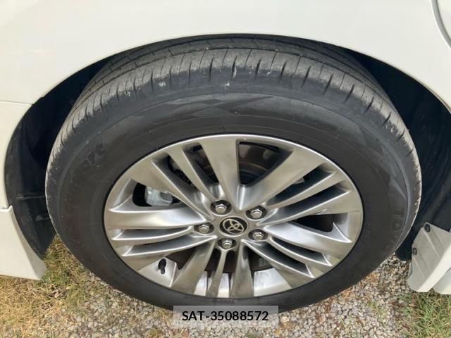 Toyota ALPHARD 2025-12 8364483-4
