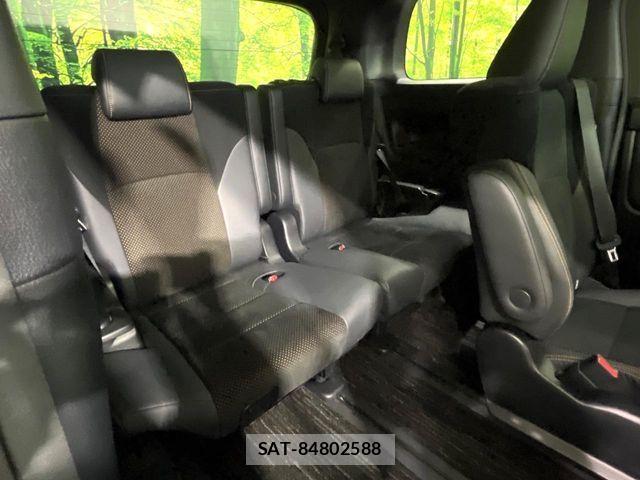Toyota ALPHARD 2021-08 8364503-9