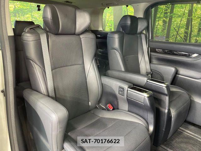 Toyota ALPHARD 2019-11 8364500-8