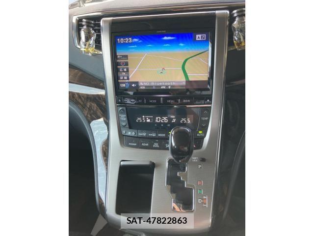 Toyota ALPHARD 2013-10 8364524-17
