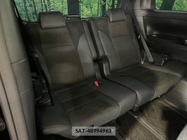 Toyota ALPHARD 2021-04 8364502-10