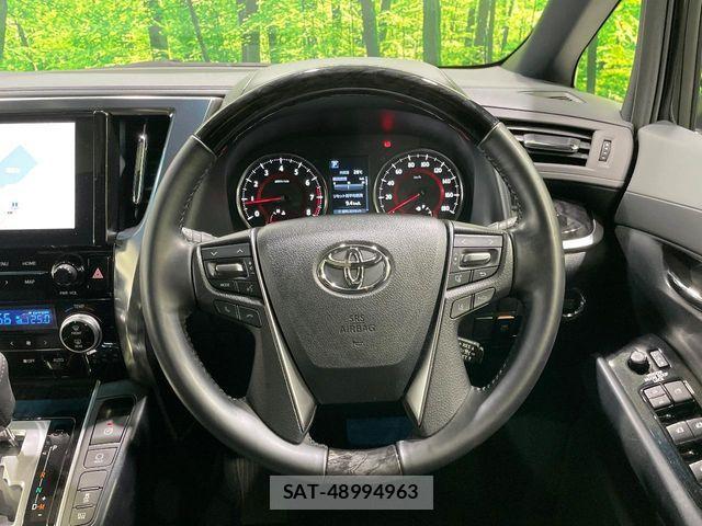 Toyota ALPHARD 2021-04 8364502-12