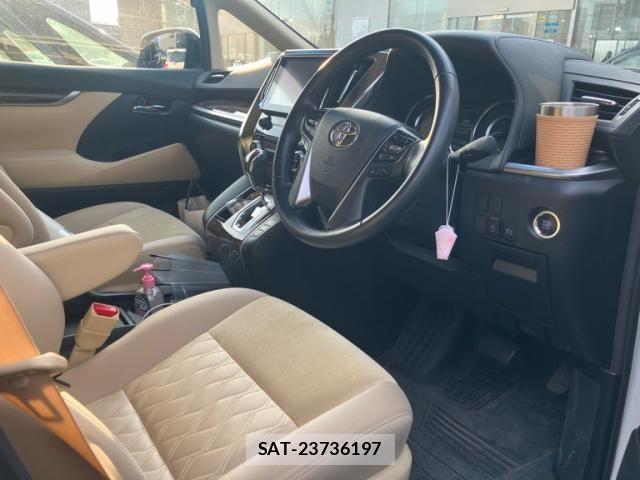 Toyota ALPHARD 2022-01 8364522-11