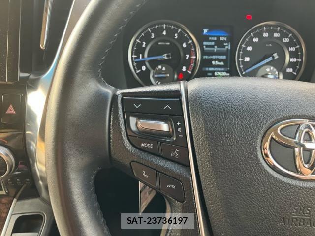 Toyota ALPHARD 2022-01 8364522-18