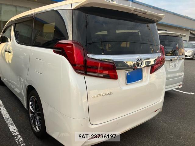 Toyota ALPHARD 2022-01 8364522-4