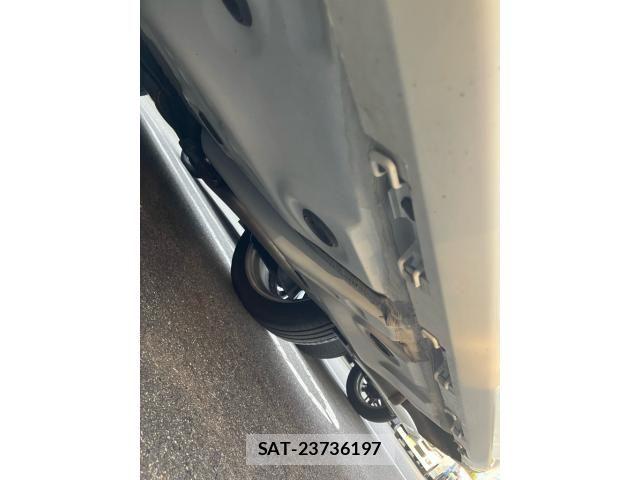 Toyota ALPHARD 2022-01 8364522-6