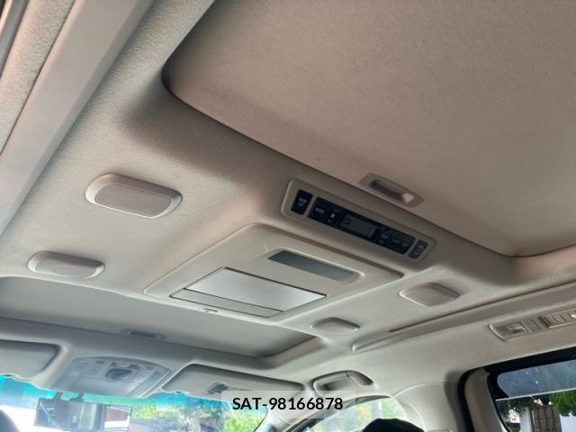 Toyota ALPHARD 2011-11 8364531-23