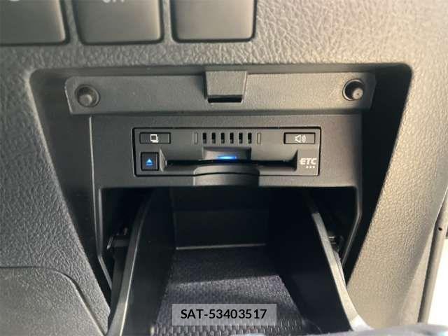 Toyota ALPHARD 2021-02 8364504-3