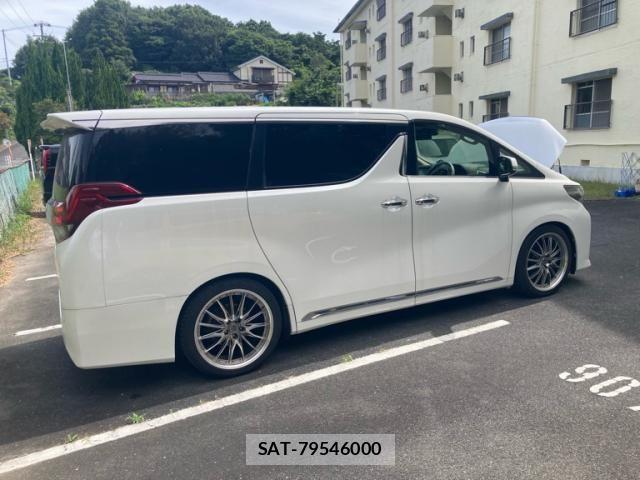 Toyota ALPHARD 2015-09 8364523-9