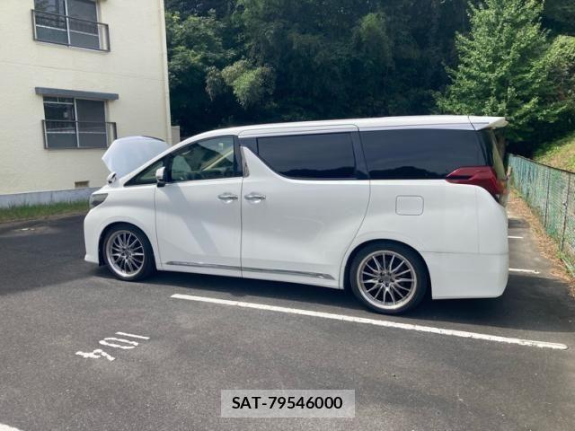 Toyota ALPHARD 2015-09 8364523-11