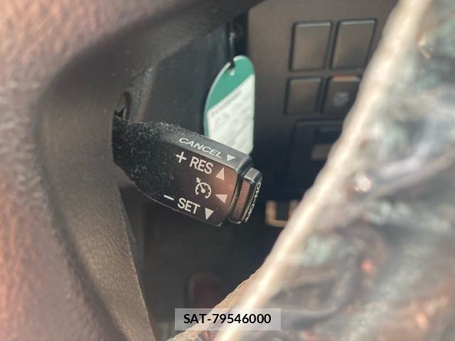 Toyota ALPHARD 2015-09 8364523-18