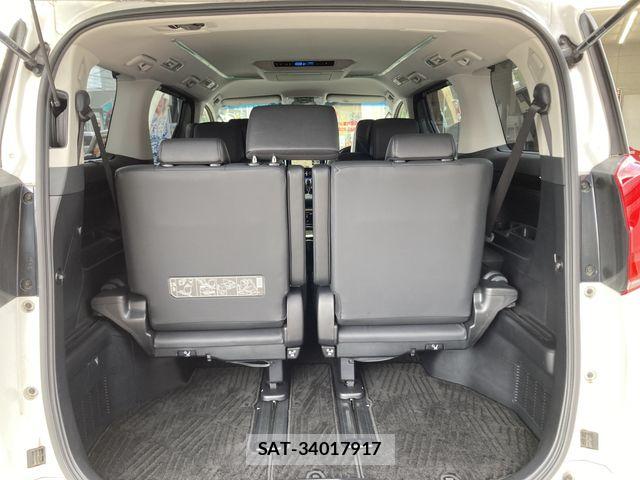 Toyota ALPHARD 2021-03 8364508-13