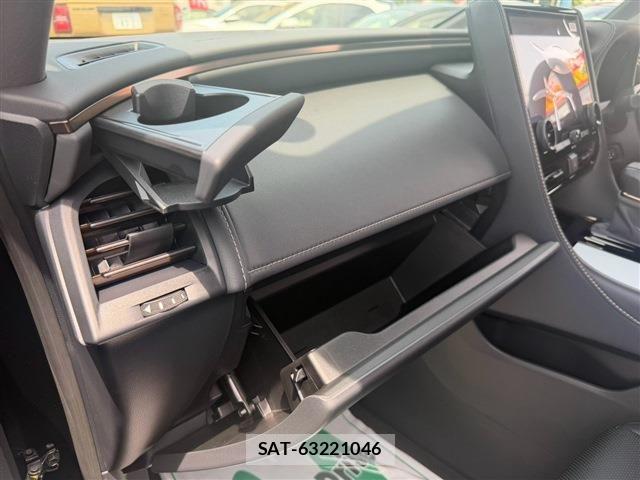 Toyota ALPHARD 2026-07 8364482-27