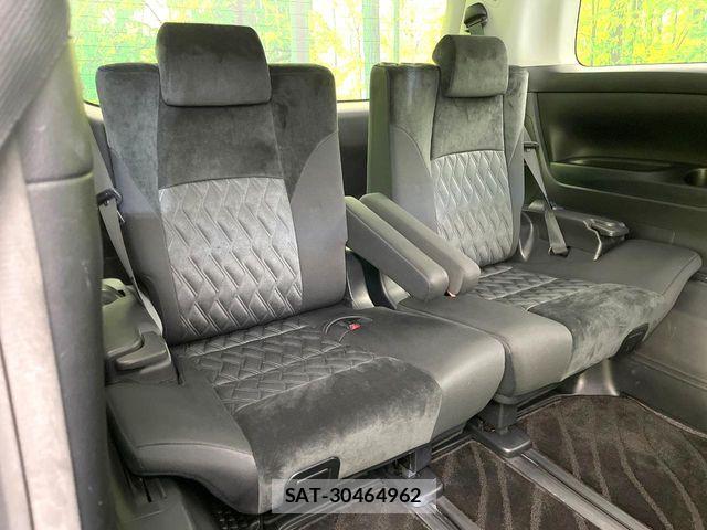 Toyota ALPHARD 2020-03 8364512-9