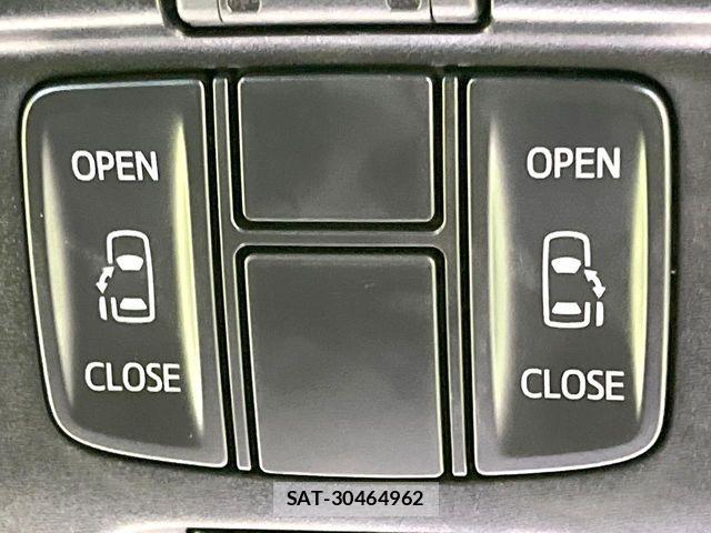 Toyota ALPHARD 2020-03 8364512-4