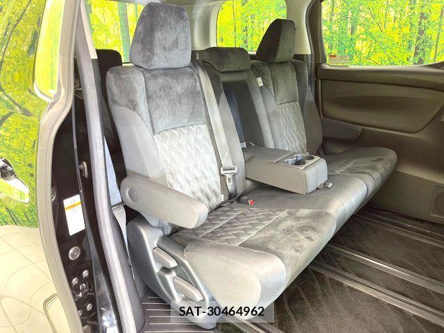 Toyota ALPHARD 2020-03 8364512-8