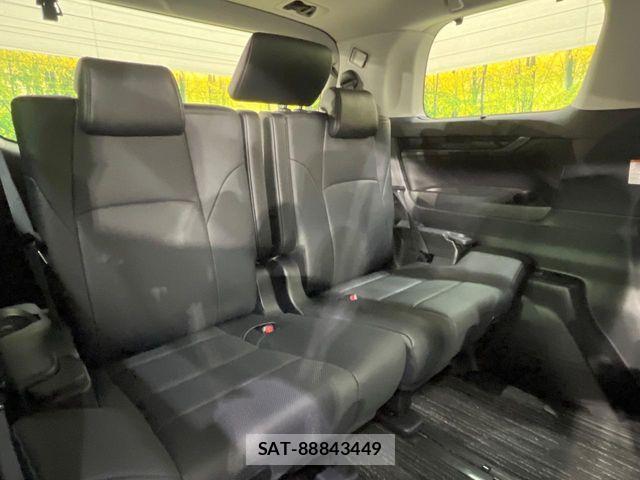 Toyota ALPHARD 2019-06 8364505-9