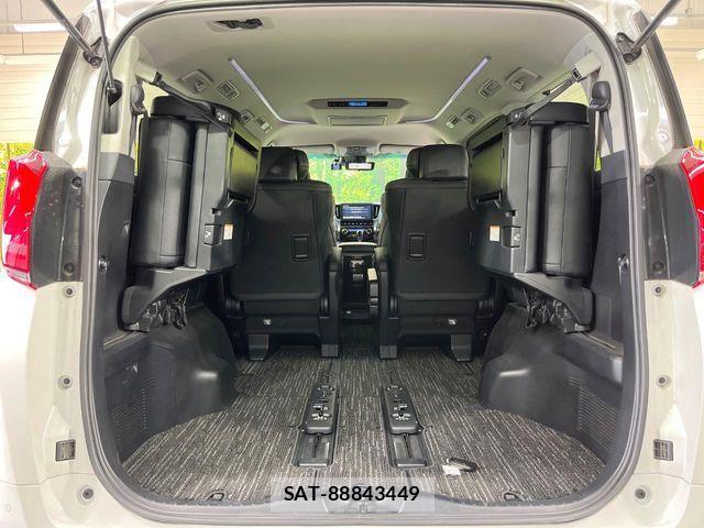 Toyota ALPHARD 2019-06 8364505-10