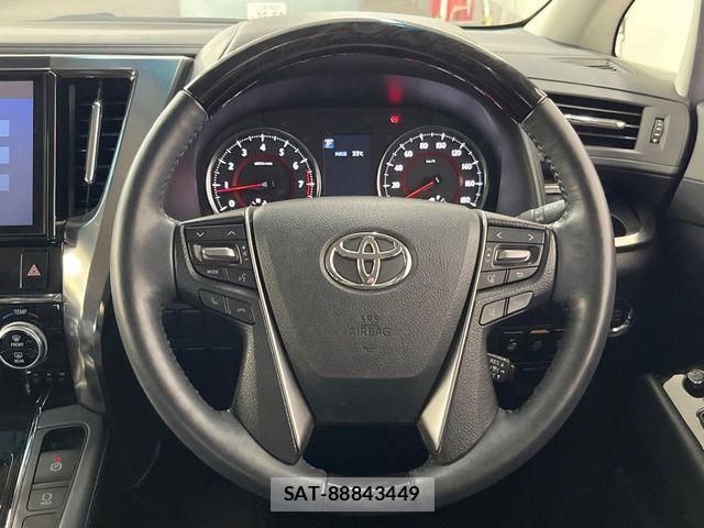 Toyota ALPHARD 2019-06 8364505-11