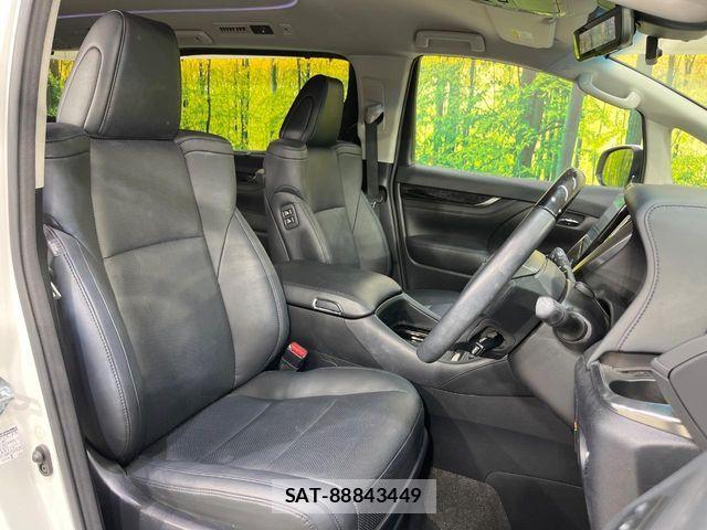 Toyota ALPHARD 2019-06 8364505-7