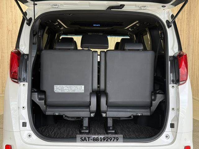 Toyota ALPHARD 2021-03 8364513-13
