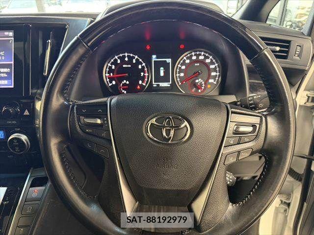 Toyota ALPHARD 2021-03 8364513-14
