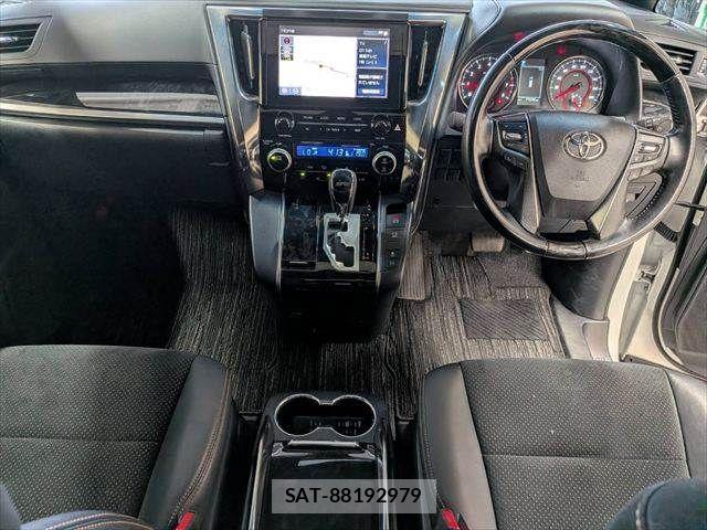 Toyota ALPHARD 2021-03 8364513-3