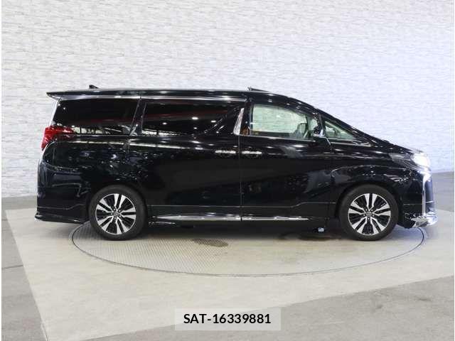 Toyota ALPHARD 2018-04 8364515-9