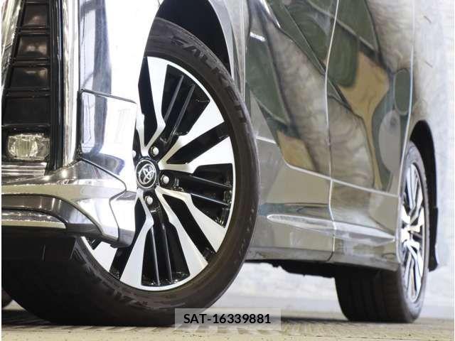 Toyota ALPHARD 2018-04 8364515-16