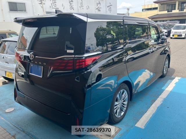 Toyota ALPHARD 2024-08 8364489-1